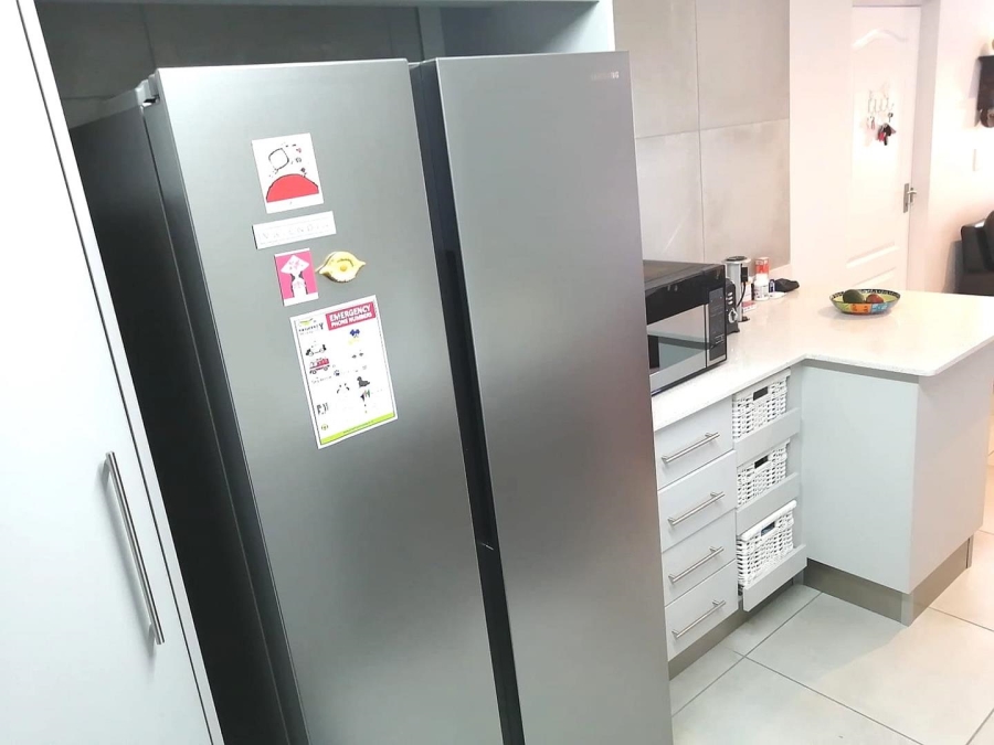 2 Bedroom Property for Sale in Island View Western Cape